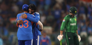 هند پاکستان را با ۶۱ دوش شکست داد و به یکچهارم نهایی رسید