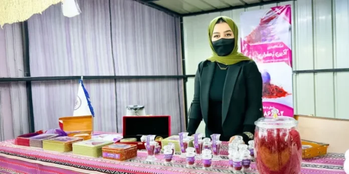 af-20250422236-woman-oman-expo-r02-1679px.jpg-750x375