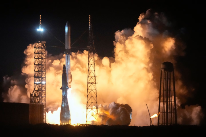 Blue-Origins-New-Glenn-rocket-1140x760