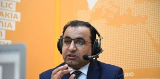 بازگشت کمال سادات به افغانستان؛ تمجید از وضعیت امنیتی زیر حاکمیت طالبان