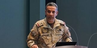 ائتلاف به رهبری عربستان از رهگیری موشک حوثیها به ریاض خبر داد