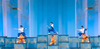 چین کې روباټان د نوي کال په نمانځنه کې د جنګي هنرونو نندارې وړاندې کوي