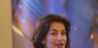 یلدا حکیم د برېتانیا شاهي ټلوېزيون د کال غوره ویاندې جایزه ګټلې