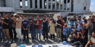 Israeli Strikes on Gaza Kill 11, Including Journalist